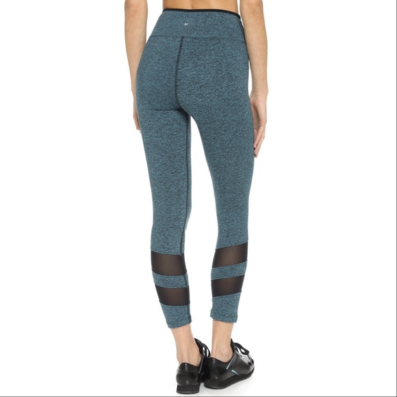 Sheer Mesh Stripes Activewear Leggings - Picture 3 of 6